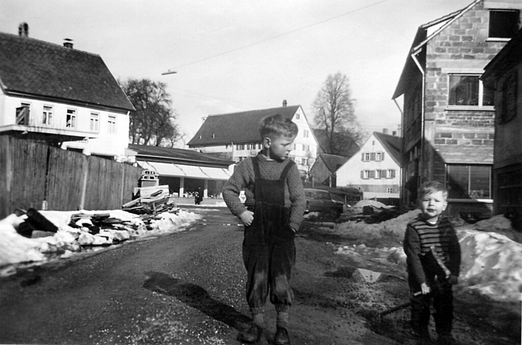 Gschwend - Frickenhofer Str - Hausnummer 8 - 1957000000